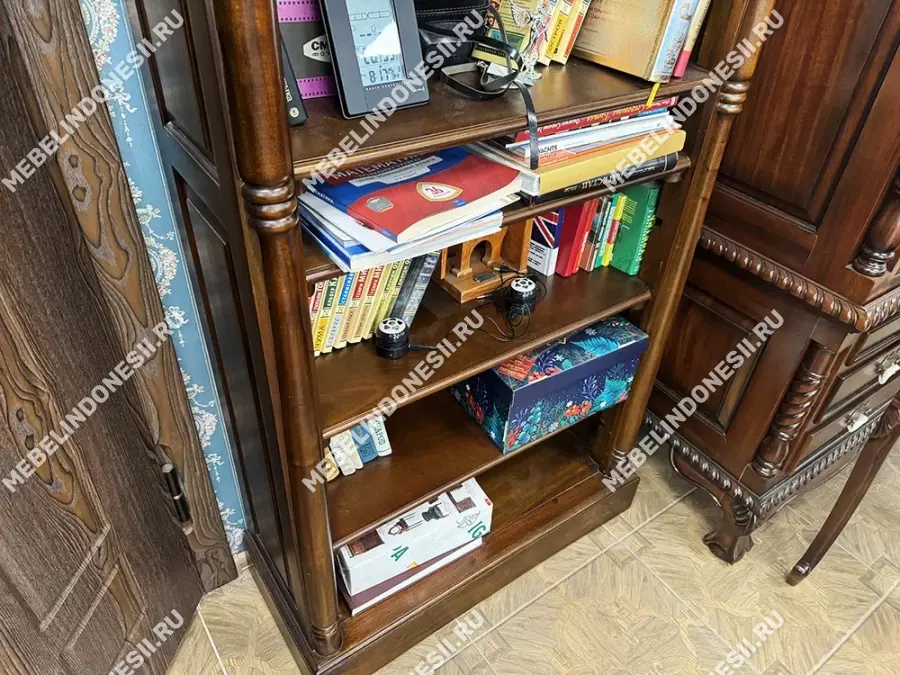 Книжный шкаф  